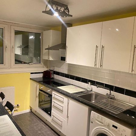 Victoria Centre Apartments In The Victoria Centre Shopping Centre - Nottingham City Centre - 24 Hour Access - Most Central Location, Kitchen - Sunday Check-Out 1Pm - Opposite Hilton By Restaurants & Shops - Outdoor Parking Cars Or Vans Five Pounds A מראה חיצוני תמונה