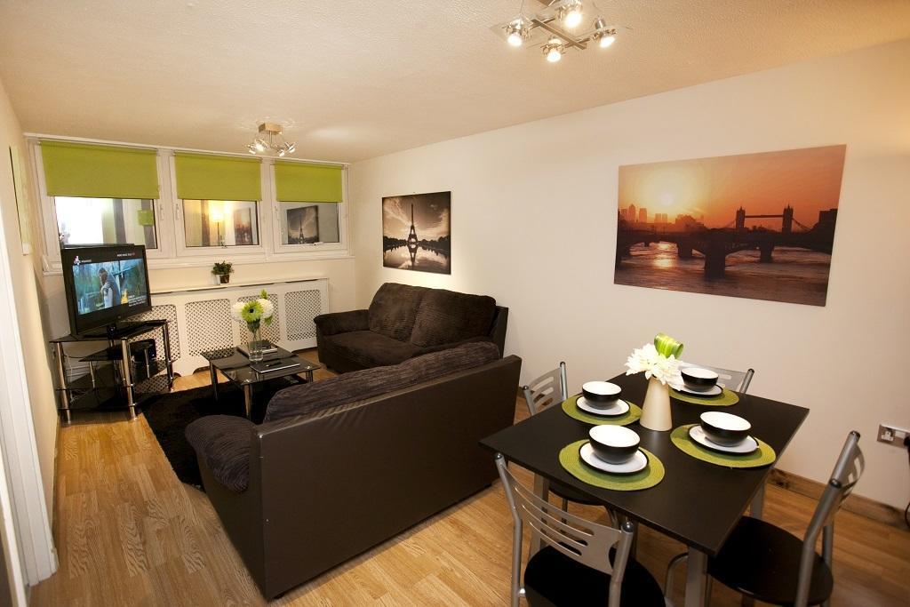 Victoria Centre Apartments In The Victoria Centre Shopping Centre - Nottingham City Centre - 24 Hour Access - Most Central Location, Kitchen - Sunday Check-Out 1Pm - Opposite Hilton By Restaurants & Shops - Outdoor Parking Cars Or Vans Five Pounds A מראה חיצוני תמונה