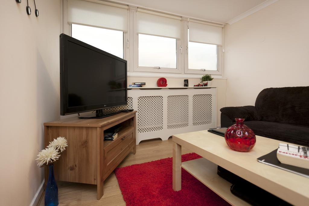 Victoria Centre Apartments In The Victoria Centre Shopping Centre - Nottingham City Centre - 24 Hour Access - Most Central Location, Kitchen - Sunday Check-Out 1Pm - Opposite Hilton By Restaurants & Shops - Outdoor Parking Cars Or Vans Five Pounds A מראה חיצוני תמונה