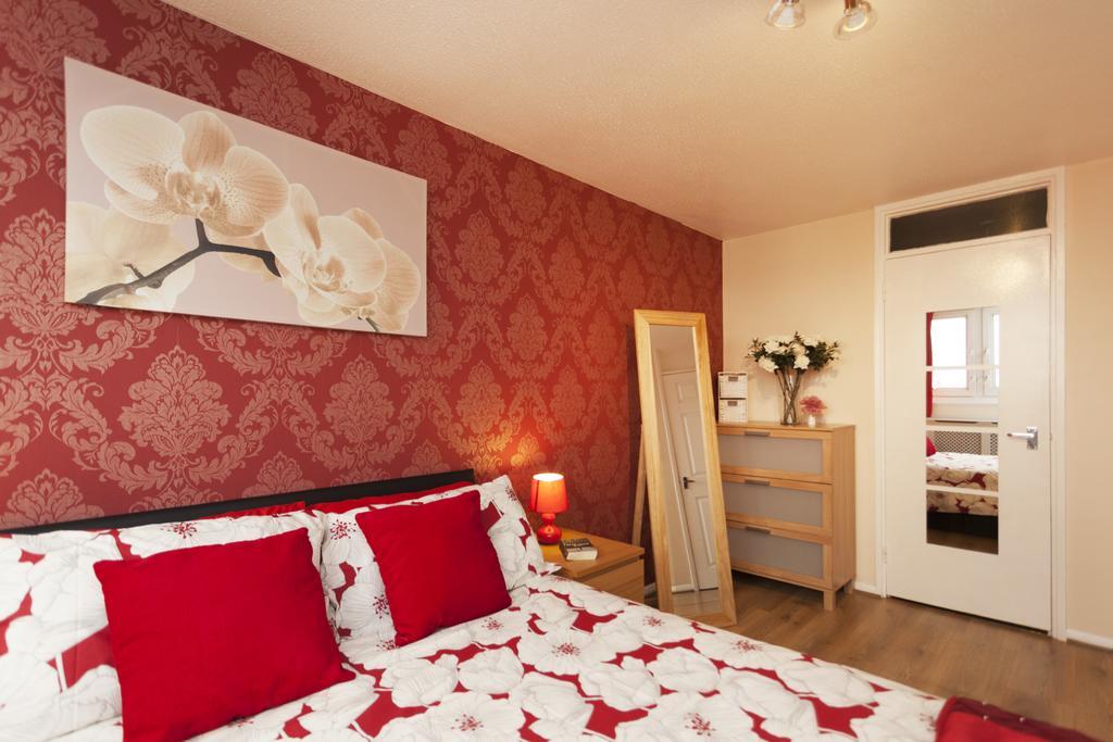 Victoria Centre Apartments In The Victoria Centre Shopping Centre - Nottingham City Centre - 24 Hour Access - Most Central Location, Kitchen - Sunday Check-Out 1Pm - Opposite Hilton By Restaurants & Shops - Outdoor Parking Cars Or Vans Five Pounds A מראה חיצוני תמונה