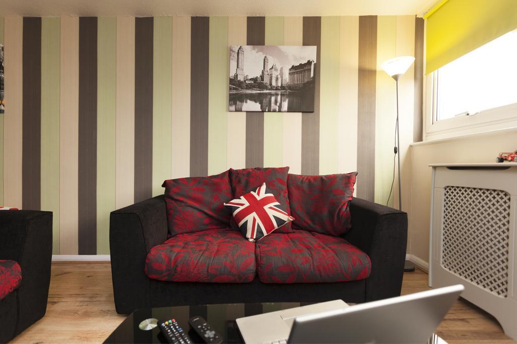Victoria Centre Apartments In The Victoria Centre Shopping Centre - Nottingham City Centre - 24 Hour Access - Most Central Location, Kitchen - Sunday Check-Out 1Pm - Opposite Hilton By Restaurants & Shops - Outdoor Parking Cars Or Vans Five Pounds A מראה חיצוני תמונה