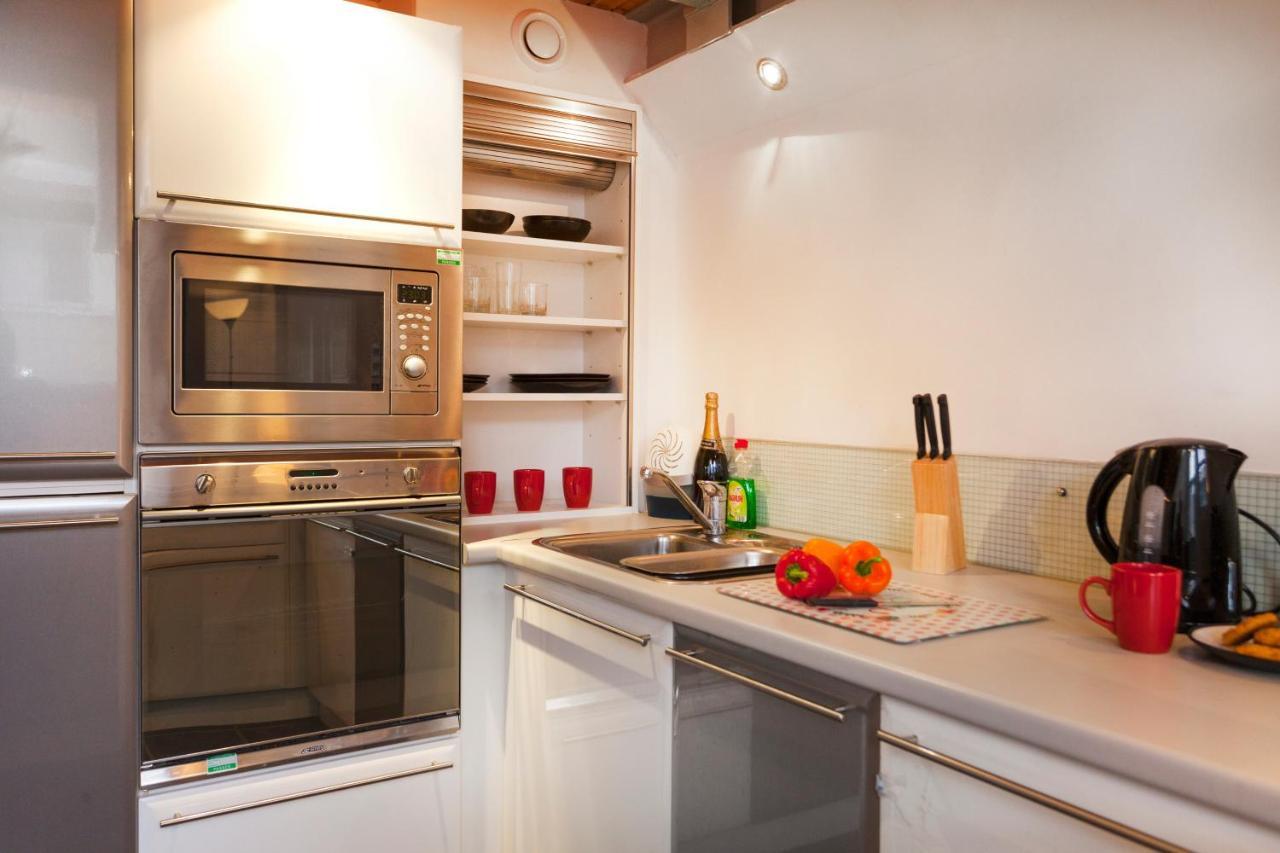 Victoria Centre Apartments In The Victoria Centre Shopping Centre - Nottingham City Centre - 24 Hour Access - Most Central Location, Kitchen - Sunday Check-Out 1Pm - Opposite Hilton By Restaurants & Shops - Outdoor Parking Cars Or Vans Five Pounds A חדר תמונה